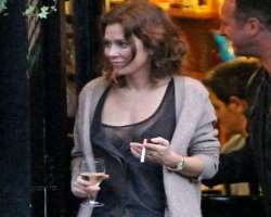 Anna Friel smoking